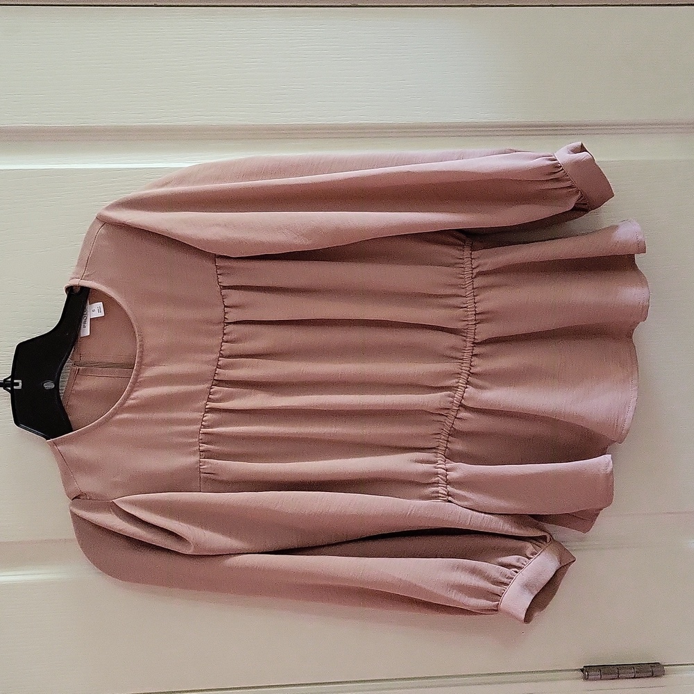 Tiered baloon sleeve top